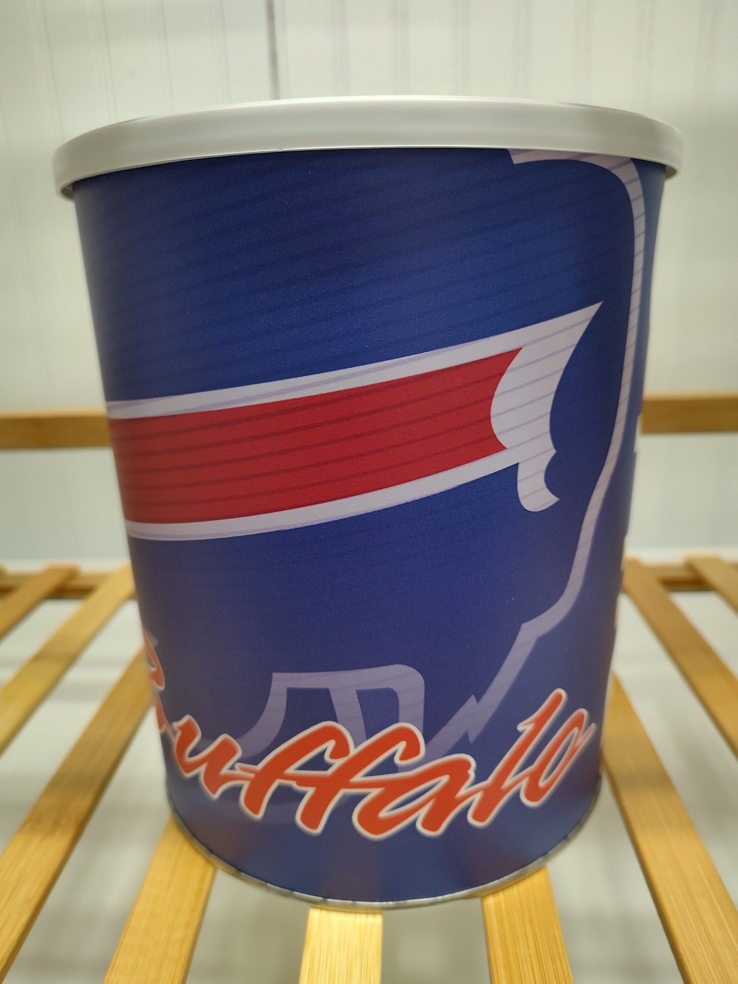 Popular NFL, College Football, Festive & Vintage Popcorn Tins