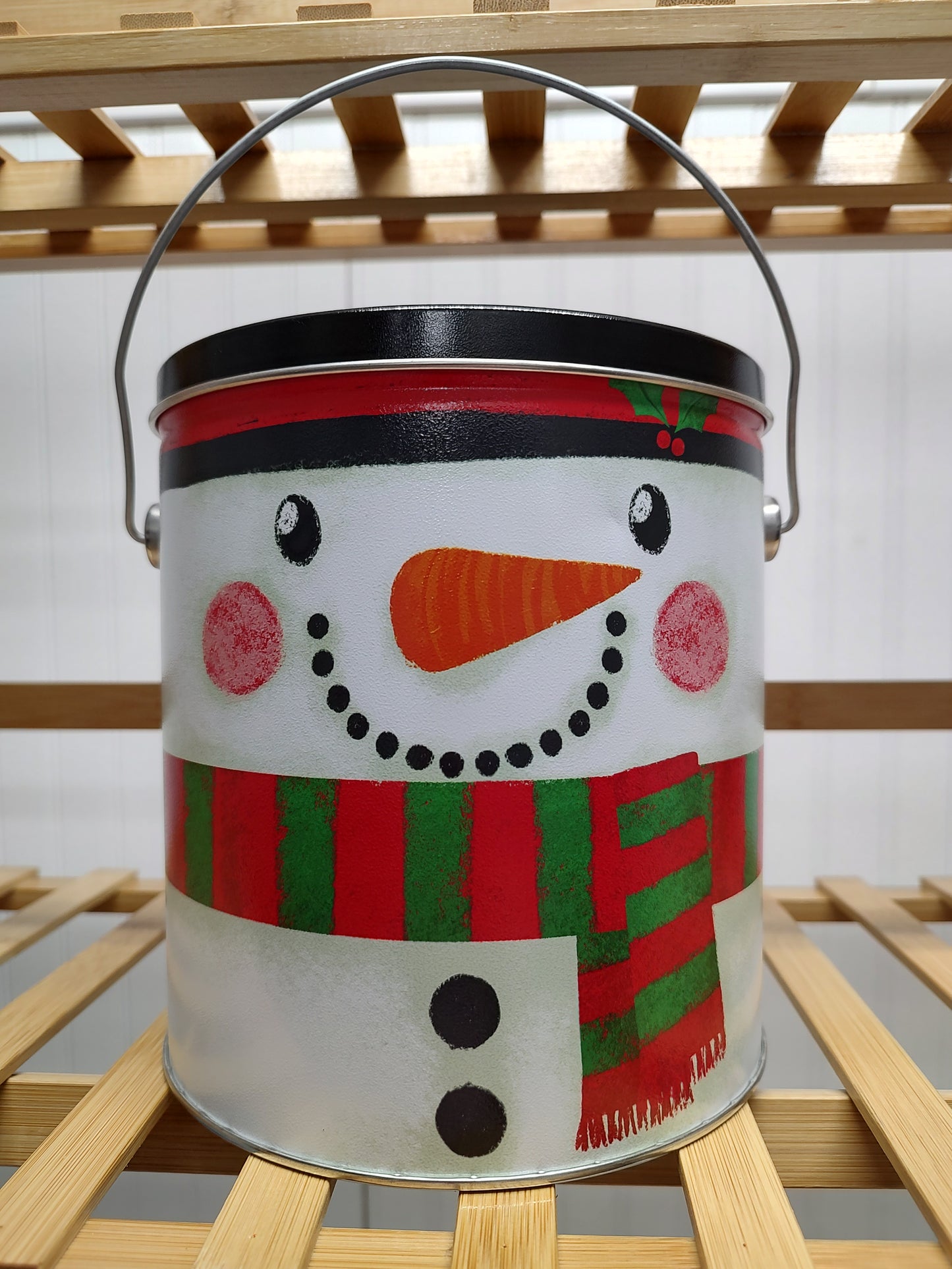 Popular NFL, College Football, Festive & Vintage Popcorn Tins