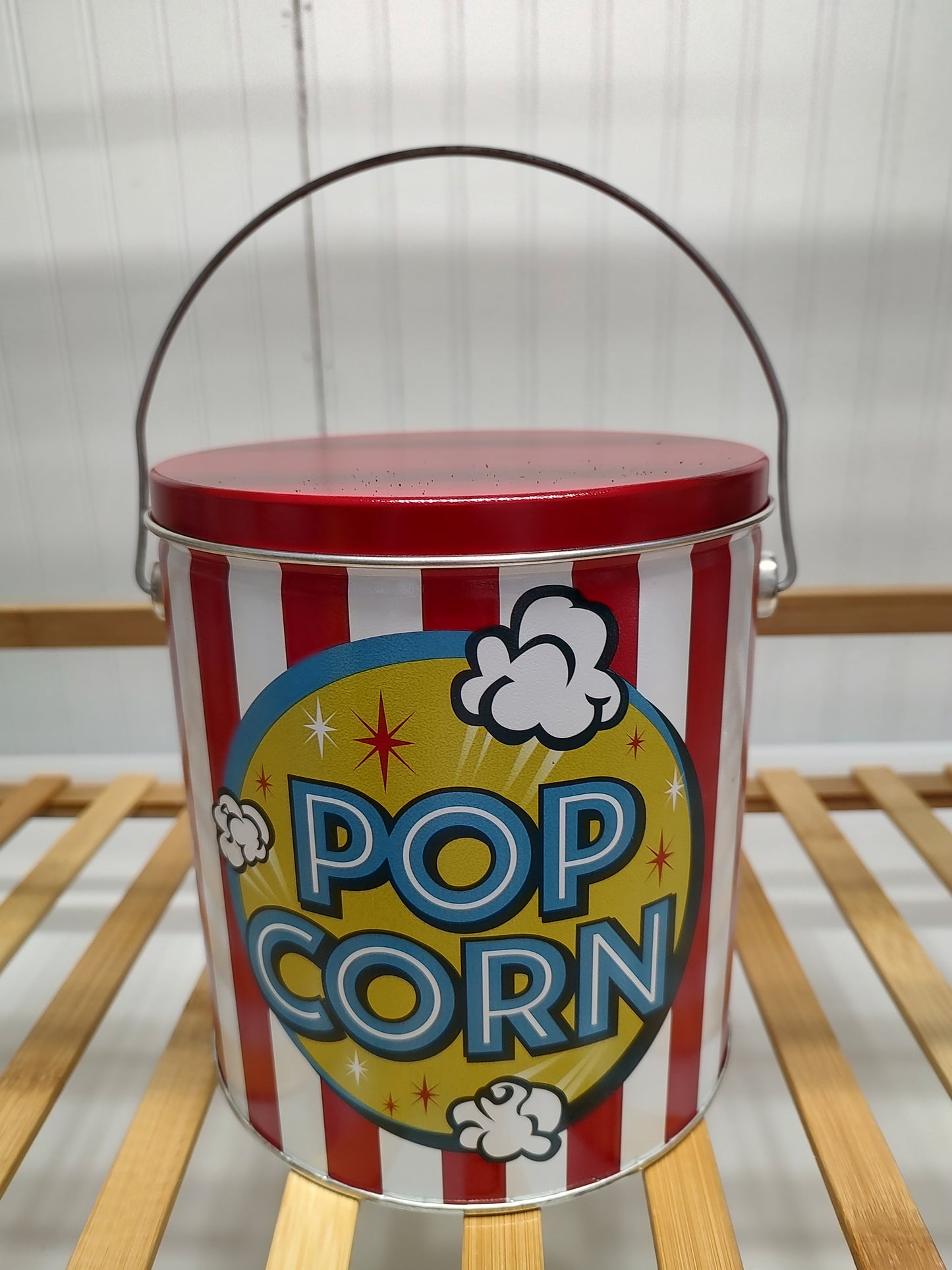 Popular NFL, College Football, Festive & Vintage Popcorn Tins